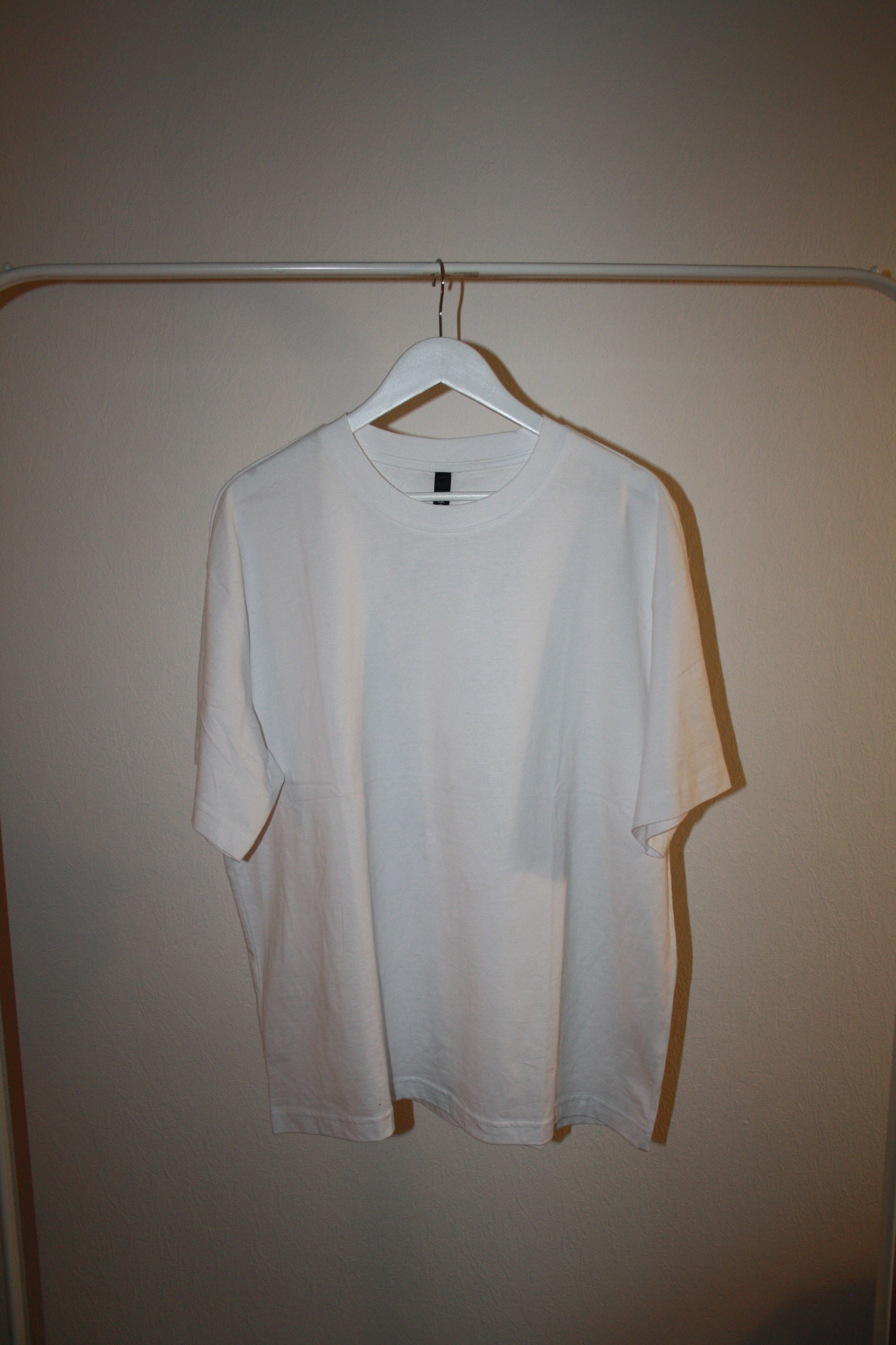 Coffee Thoughts - Loose Fit T-Shirt